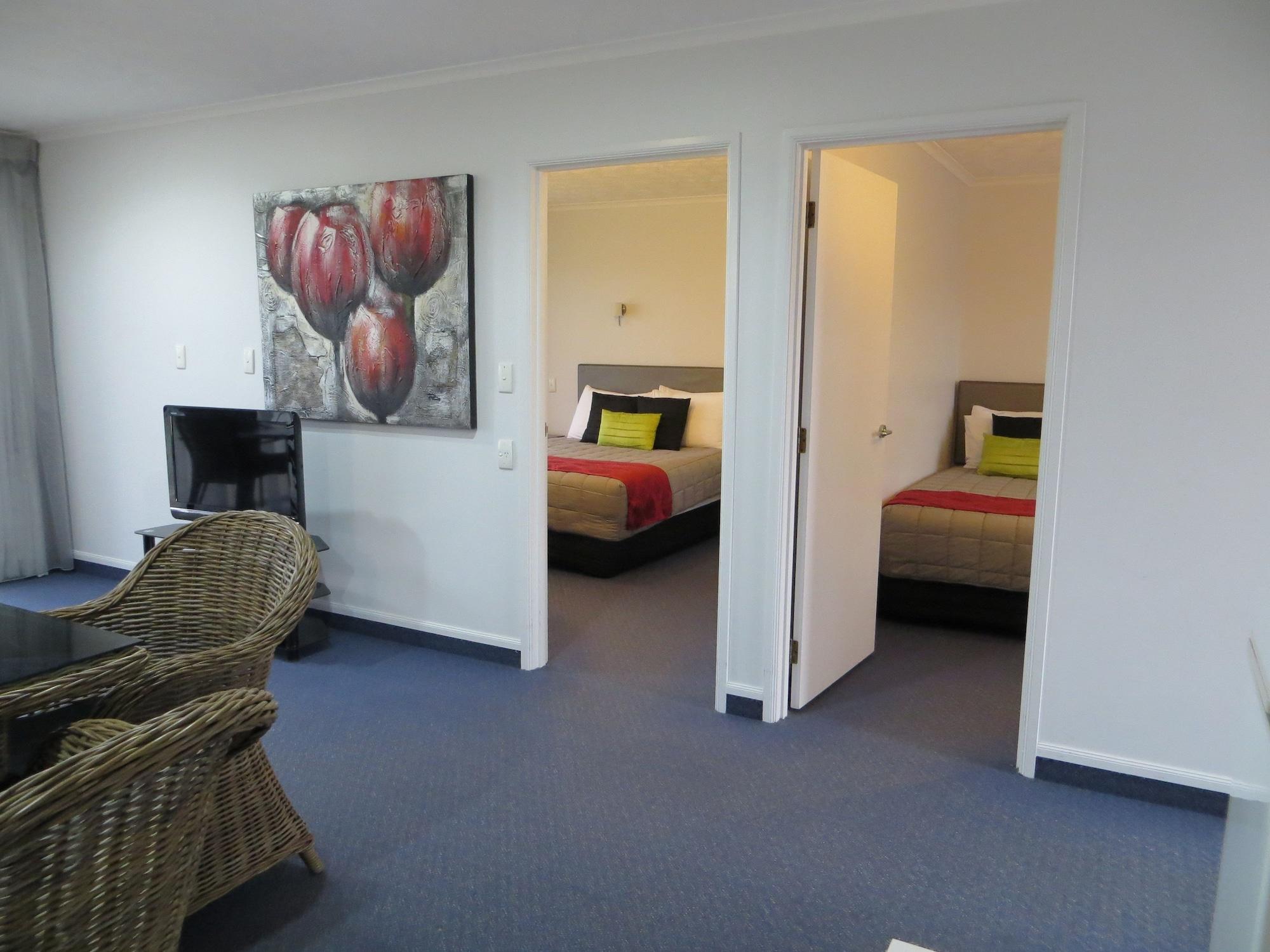 Harbour View Motel On Ahuriri Beach In Napier Nz With Sea View Suites Ngoại thất bức ảnh