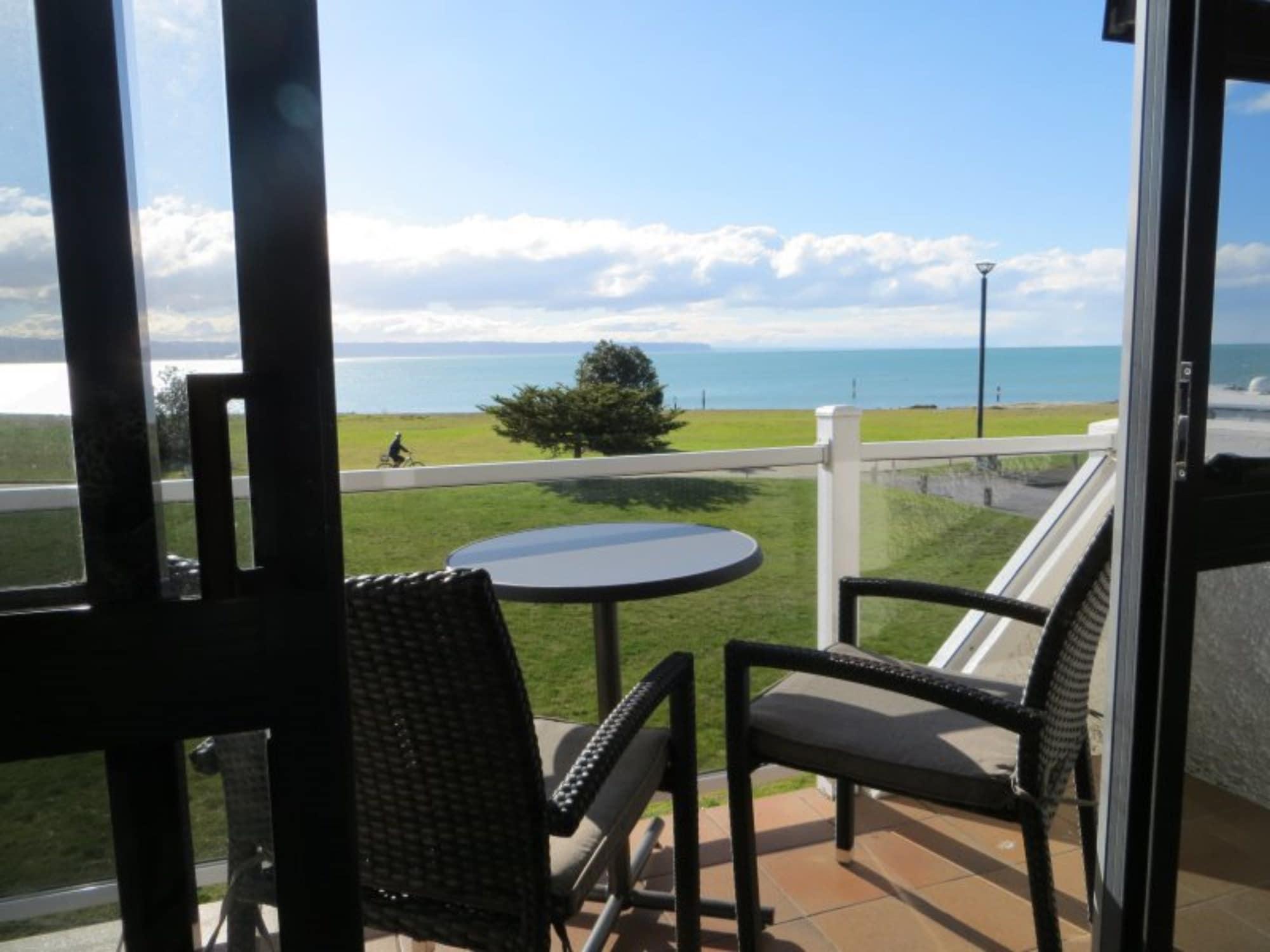 Harbour View Motel On Ahuriri Beach In Napier Nz With Sea View Suites Ngoại thất bức ảnh