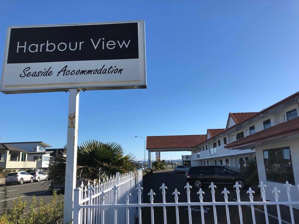 Harbour View Motel On Ahuriri Beach In Napier Nz With Sea View Suites Ngoại thất bức ảnh